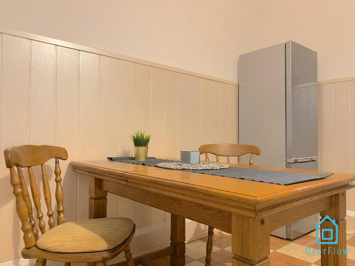 Square Room - 20 Minutes To Gdansk Old Town & Seaside Екстериор снимка